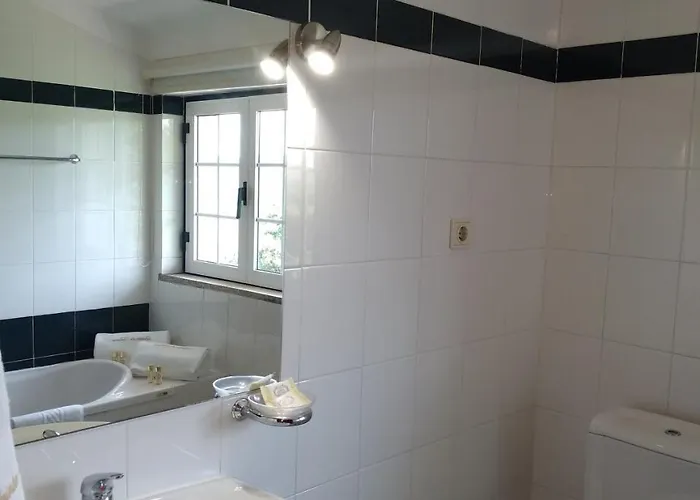 Πανσιόν Quinta Da Telheira Alfoloes